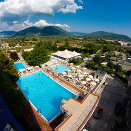 hotel con piscina molise